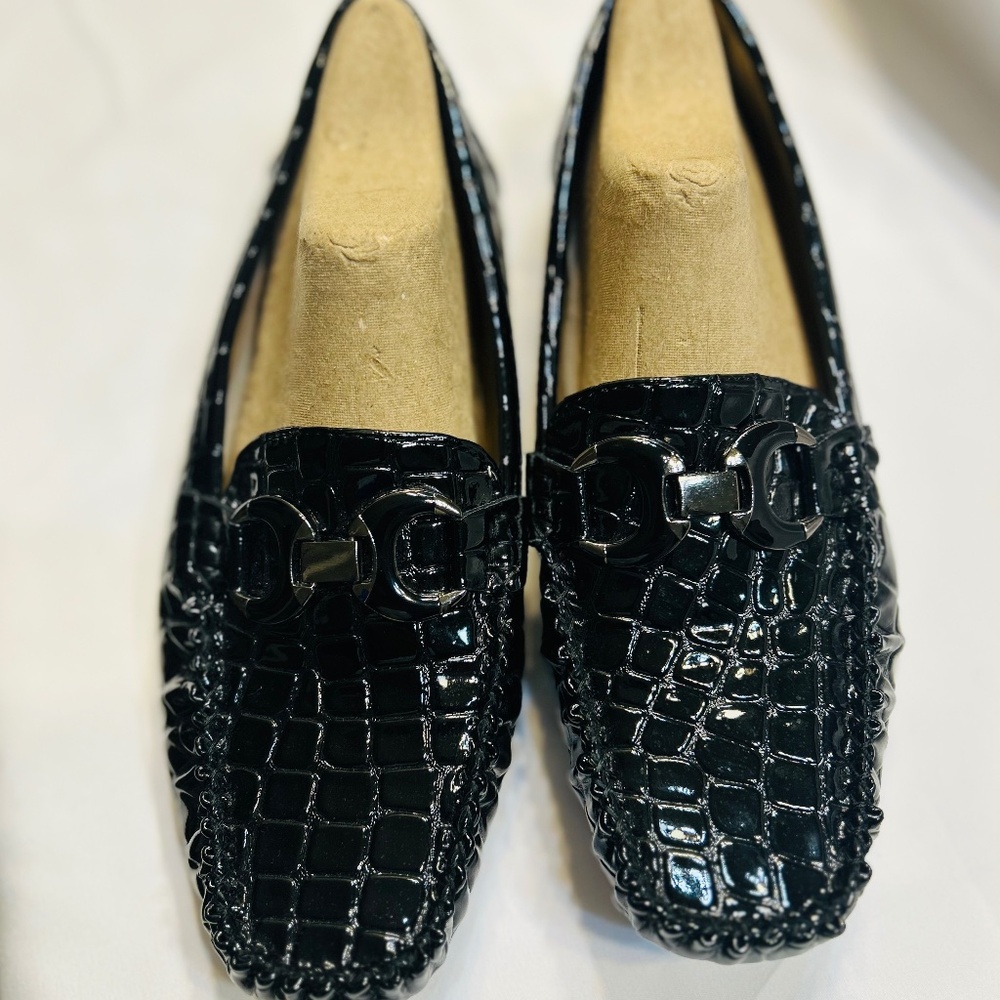 Anna Almeida “Earth 11” Patent Toe Slip On Flats     Like New Condition